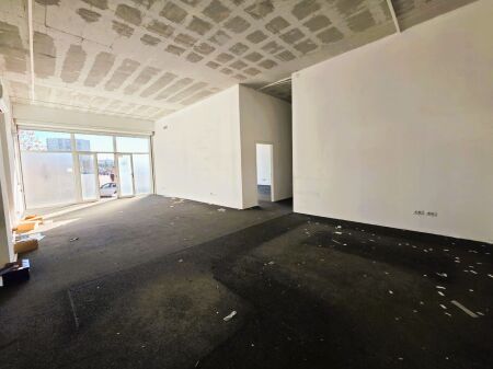  EXCLUSIVE | BUSINESS PREMISES FOR RENT – STREET FRONT 
