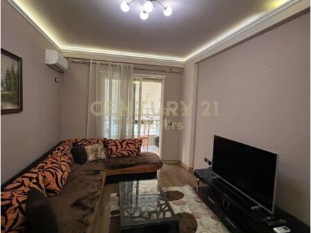 APARTAMENT 1+1 PËR SHITJE, FRESKU – SHITET EDHE ME KREDI