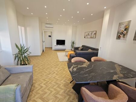 Alla Residenza Jaho a Fresk, Appartamento 2+1+2 con Posto Auto in Affitto!