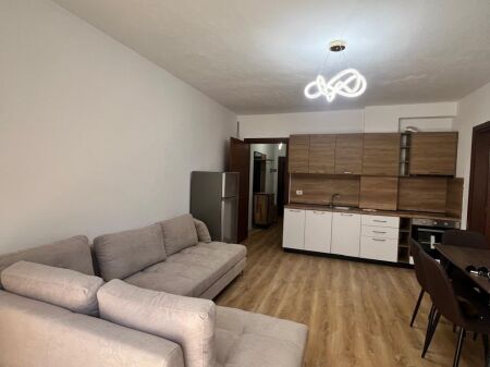 Super Apartament 1+1 për Shitje në Golem