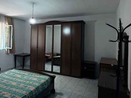 Rent | Shtëpi private 1 + 1 | Zogu i Zi | 400 €/month