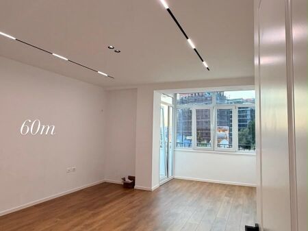 🏡 Shitet Apartament 1+1 – Rr. Muhamet Gjollesha (21 Dhjetori)