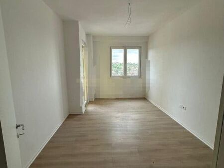 🏡 Shitet Apartament 3+1+2 me Ballkon – Grand Gallery, Yzberisht