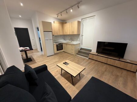 Apartment me qera 1+1 Perballe Deliorgjit