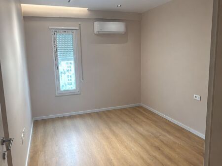  Office for Rent (85 m²): 60,000 ALL/Month || 3 Office Spaces + 1 Parking Space  Former Shqiponja Square, right at the intersection (Vajza me Peja Building)