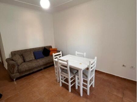 🏡 Jepet me Qira Apartament 1+1 pranë Stadiumit Dinamo