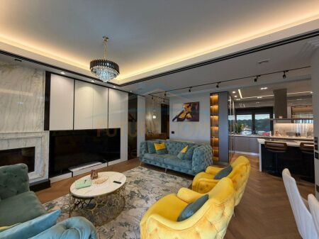 Shitet, Apartament 2+1+2, Liqeni i Thatë,Tiranë