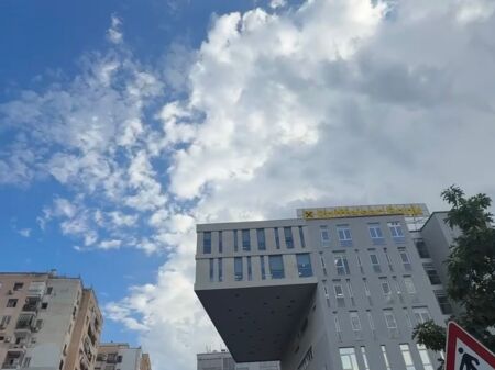 ✅VENDESI - Appartamento 2+1+2 presso il Comune di Parigi