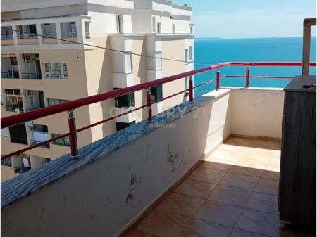 Jepet me qira apartament 2+1+2 me pamje nga deti ne Vollga