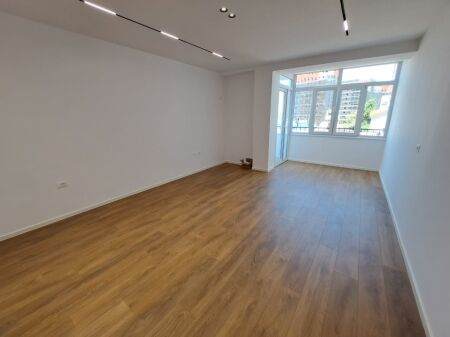 Appartamento 1+1 in vendita, 21 dicembre, Muhamet Gjollesha Street (ID 51110001)
