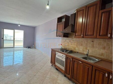 SHES APARTAMENT 1+1,RRUGA SHEFQET KUKA,FRESK