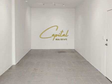 SHOP FOR RENT 25 M2 ELBASAN ROAD 45,000 LEKE