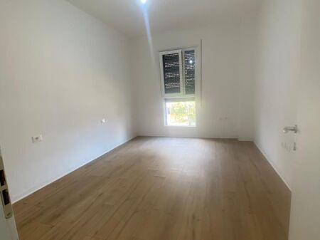 🏢 Jepet me Qira Ambient Zyre në Don Bosko
