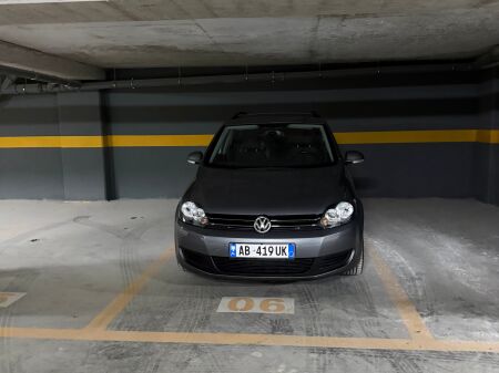 Parking spot for rent