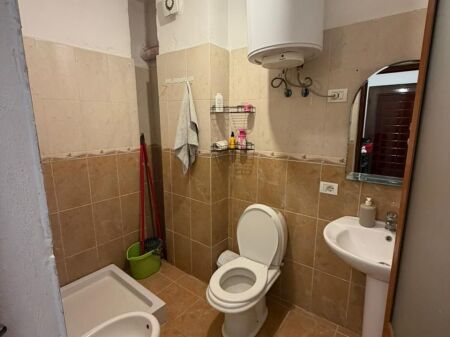 1+1,kat 3 pa ashensore,xhamllik,400 mije leke