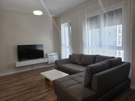 Apartament 1+1 per qera 5 Maji !