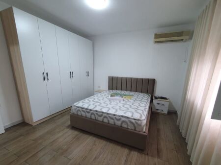 Qera | Garsoniere | Zogu i Zi | 450 €/muaj