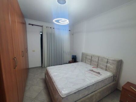 Shitet Apartament 1+1 – Rruga Jordan Misja (pranë Gener 2)