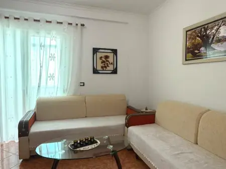For rent, Apartment 2+1, Opposite Hotel Florida – Beach, Durres