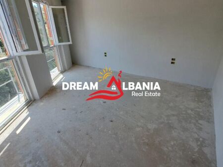 Apartament 2+1 ne shitje tek liqeni I thate prane Radisson Hotel ne Tirane (ID 5121001)