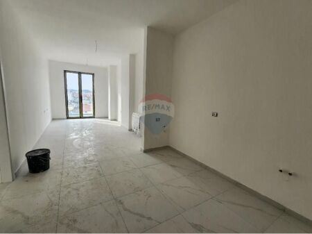 Apartament - Për Shitje - Casa Italia, Tiranë(ID: 530191058-251)