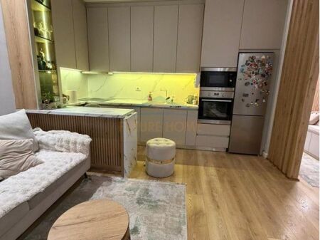 Qera,Apartament 2+1,Prane Fakultetit te Mjekesise