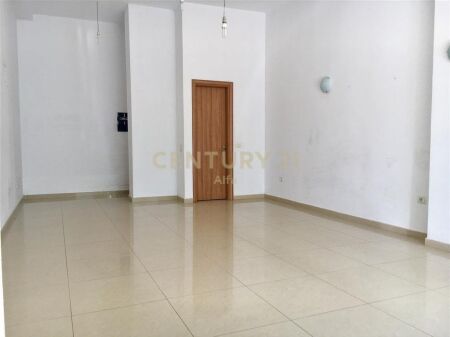 Unit for Sale at Barricades Street!