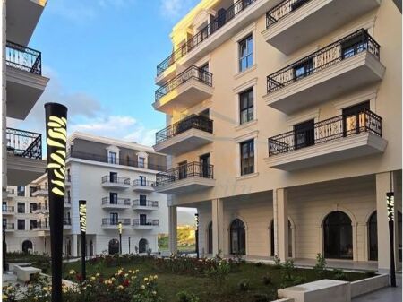 Shitet, Apartament 1+1, Rezidenca Porta Tirana e Re, Tiranë.