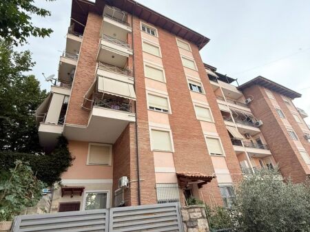 APARTAMENT 2+1 PER SHITJE NE SELITE