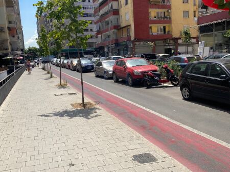 Shop for rent in Astir !