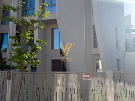 JEPET VILE DY KATESHE TE GREEN VALLEY, LIQENI I THATE  400.000 LEKE