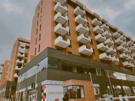 🏡 **Shitet Apartament 2+1+2 me Depo dhe Verandë – Kompleksi Delijorgji**