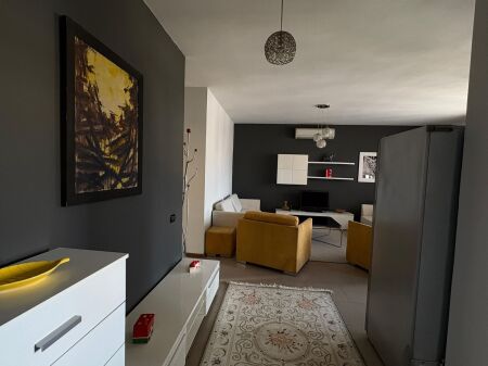 🏡 Affittasi Appartamento 2+1 – Vicino alla Scuola di Balletto, Tirana