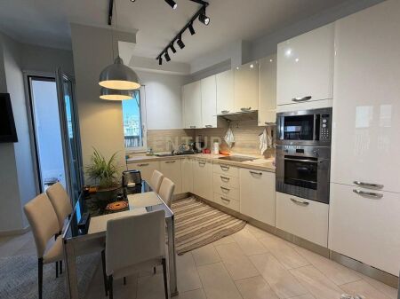 Apartment 2+1 for rent in the 21 Dhjetori area, near Joena Market