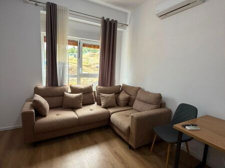 Affitto | Apartament 1 + 1 | Ali Demi | 400 €/mese