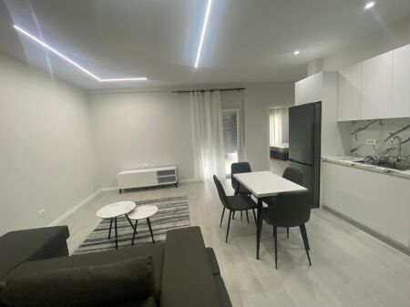 Apartment 2+1 + parking space for rent Kodra e Priftit