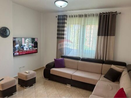  APARTAMENT 1+1 ME QIRA TE MYSLYM SHYRI 