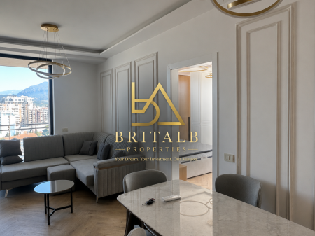 Appartamento di Lusso 2+1 in Affitto – Golden Tower, Mine Peza, Tirana
