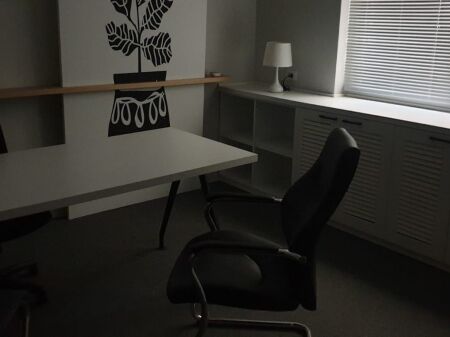 Qera | Apartament 1 + 1 i përshtatur për Zyrë | Bllok| 800 €/muaj
