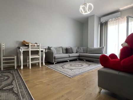 Shitet Apartament 2+1+Post Parkimi, Rruga e Dibres, Tirane.