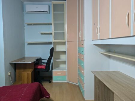 Apartament 2+1+2 me Qera ne rrugen Sami Frasheri