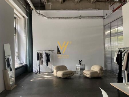 SHOP 25 M2 FOR RENT AT THE FORMER EXHIBITION 80,000 LEKE
