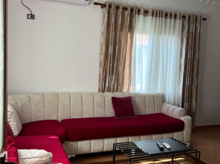  Apartament 2+1 me Qira + Post Parkimi | 90 m² | Bulevardi i Ri