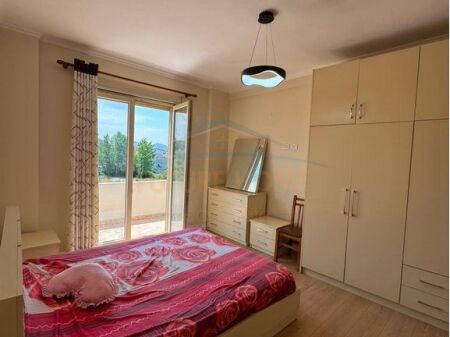 Shitet, Apartament 2+1+2, Restorant Fresku, Rruga e Dajtit.