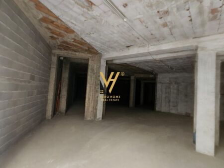BUSINESS PREMISES FOR SALE 290 M2 IN FRESK 205,000 EURO