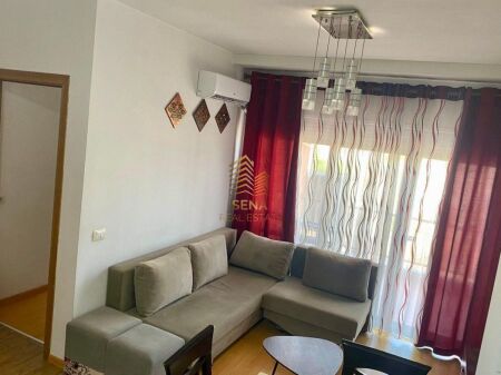 Qira, Apartament 1+1+blk, Xhamllik, 50.000 Leke/muaj