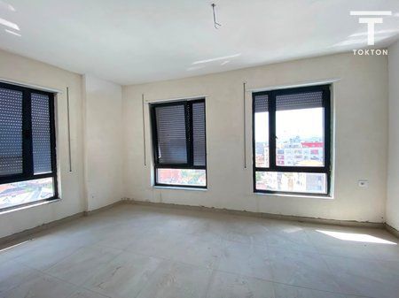 IN VENDITA, APPARTAMENTO 3+1+2, STRADA: "5 MAGGIO", TIRANA
