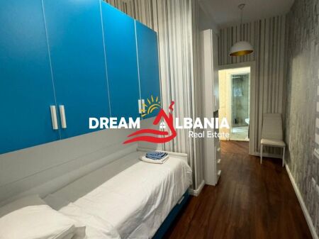 Super Apartament 2+1 me Qera Liqeni i Thate, prane Hotel Radisson (ID 52210005)