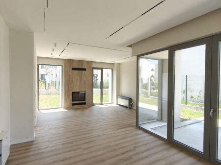🏡 JEPET ME QIRA VILË – GREEN VALLEY