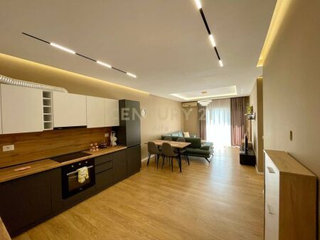 Apartament 2+1+2 me qira te Kopshti Botanik